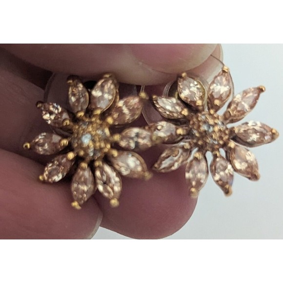 Vintage Flower and rhinestone earing - Picture 2 of 3
